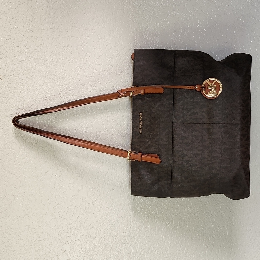 MICHAEL MICHAEL KORS VOYAGER MEDIUM LOGO TOTE BAG - Picture 3 of 13